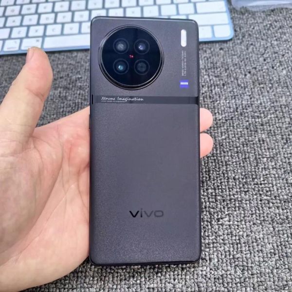 x90vivo手机多少钱 vivox90寿命一般几年